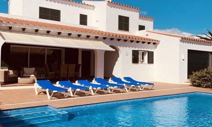 Binisafua Villa | Villa con piscina privada y vistas al mar