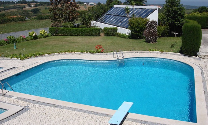 Alcobaca Villa | Villa con piscina privada y Pista de tenis