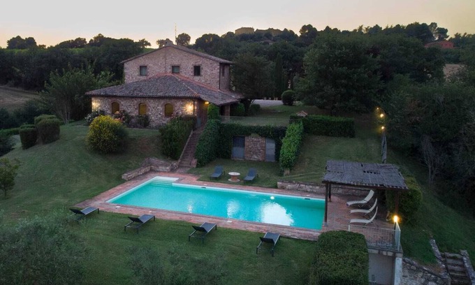 Rosceto Villa | Santa Maria - Una antigua piedra del siglo XV - Priorato construido