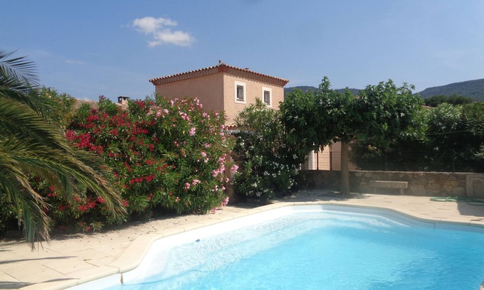 Floure Villa | Villa con piscina privada a 15 min de Carcasona, a 5 min del Canal du Midi