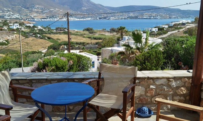 Krotiri Casa | Casa de lujo con vistas a la bahía de Parikia y piscina, playa a poca distancia