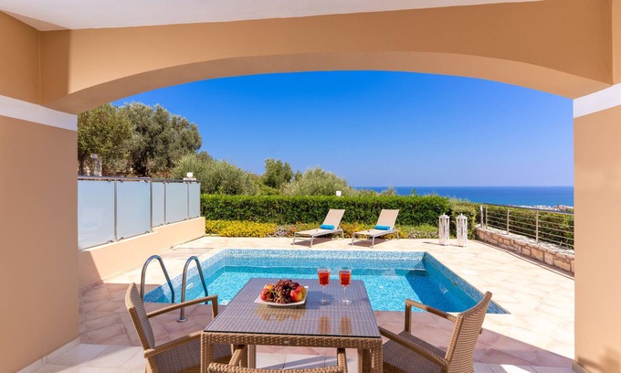 Adelianos Kampos Villa | Villa con vistas al mar, desayuno incluido, 800 metros de la playa de arena, área de juegos