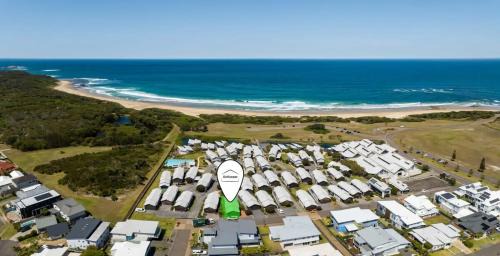 Caves Beach Casa | Villa with Seaside Soul Newly Renovated