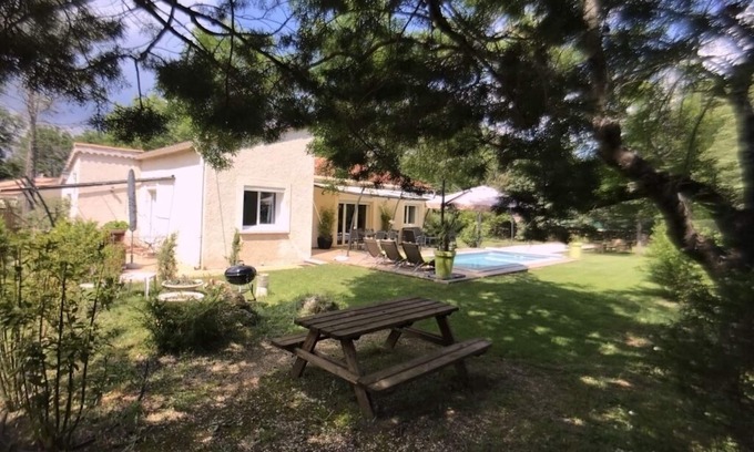 Forcalqueiret Villa | Villa con piscina, amplia terraza, todas las comodidades, jardín cerrado, tranquilo, uso exclusivo