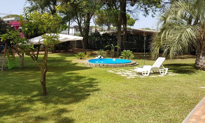 Latina Lido Villa | Villa con piscina en un gran parque frente al mar entre Terracina y San Felice Circeo