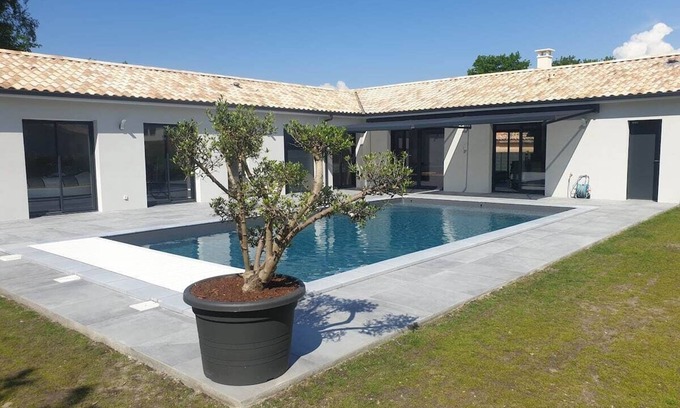 Hourtin Villa | Villa with swimming pool near Lac d'Hourtin