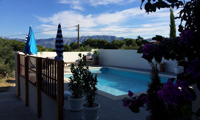 Povlja Villa | Villa con piscina, terrazas privadas y grandes jardines,