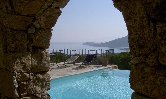 Corbara Villa | VILLA PISCINA JUNTO AL MAR CALEFACCION