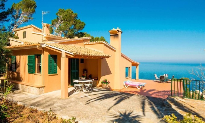 Banyalbufar Villa | Villa con Wi-Fi e impresionantes vistas al mar.