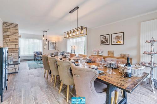 Westende Casa | Villa Zee en Zand - bungalow with garden and parking