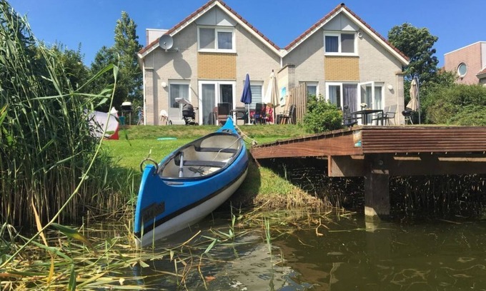Makkum Casa | Villa Zeezicht retiro moderno