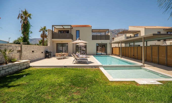 Asprouliani Villa | Villa en Georgioupolis con 3 habitaciones, capacidad 6
