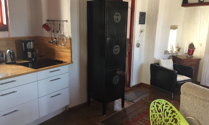 Panteli Casa | Villa Zoe, una encantadora casa isleña con una fantástica terraza lounge.