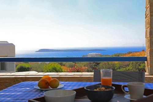 Paros Casa | Villa Zoe with Seaview near Golden Beach