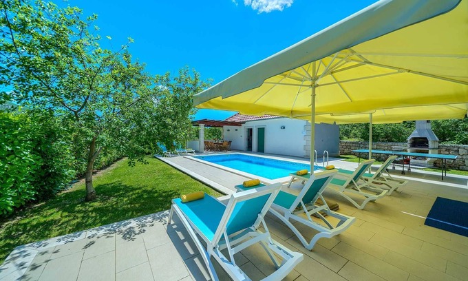Tucepi Villa | Villa Župa en el interior dálmata con piscina privada cerca de Biokovo