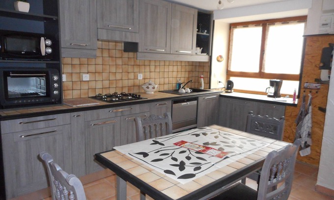 Soueix-Rogalle Casa | Village house 2/3 pers near Ariège hiking trails