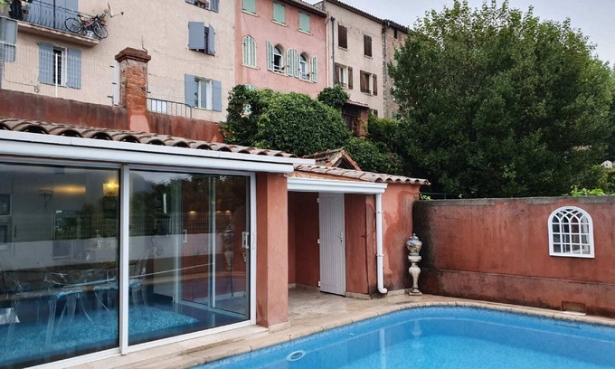Bagnols-en-Foret Casa | Casa en Francia con Piscina Privada