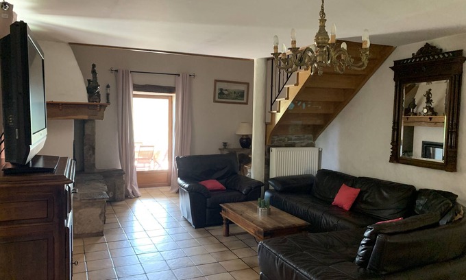 Viala-du-Tarn Casa | Village house
