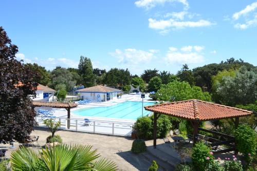 Le Bois-Plage-en-Re Complejo | Village Océanique
