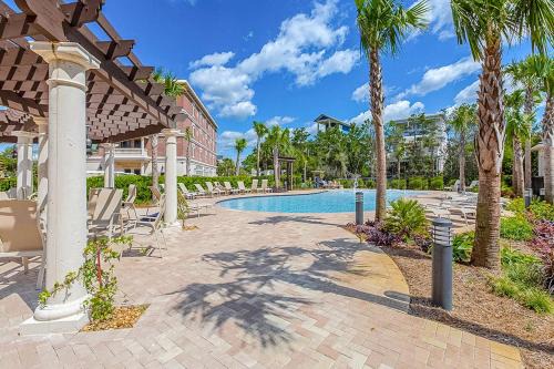 Seacrest Beach Hotel | Village of South Walton EB210