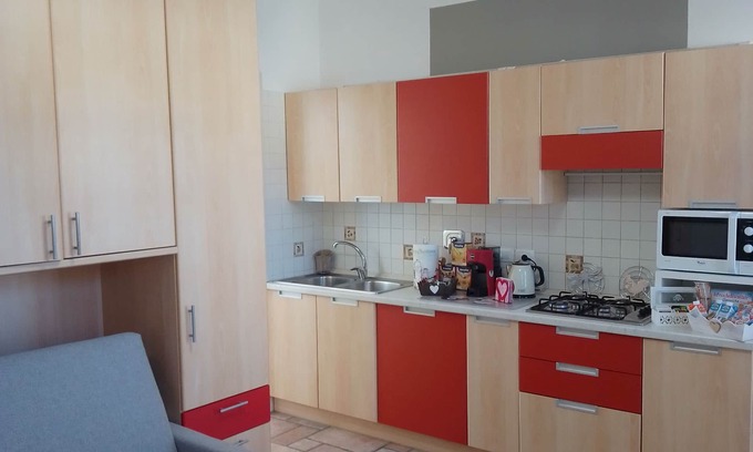 Villanova d'Asti Apartamento | Villanova d 'Asti Centro - Studio apartment with penthouse terrace overlooking the Church of the Batù