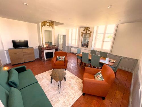 Auch Apartamento | Villaret - Très spacieux en Coeur de Ville