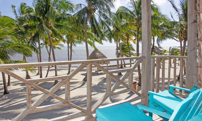 San Pedro Villa | Villas De Isla Bonita - C4