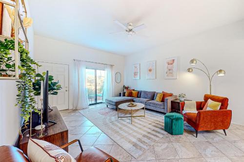Palm Springs Apartamento | Villas de las Flores Permit #68338