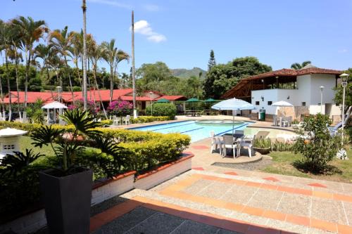 Pereira Casa | Villas de San Jacobo