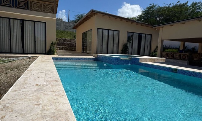 Imbert Villa | VILLAS LAS INDIGENAS Spacious 6-bedroom Villa with Private Pool and WiFi