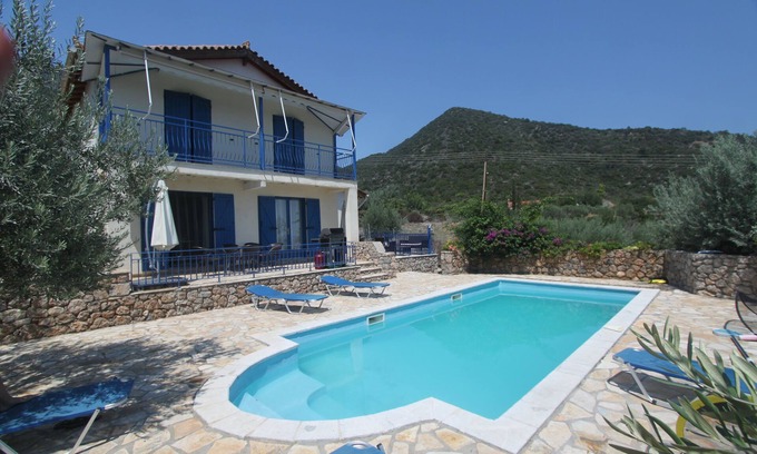 Livadi Villa | Villas Lidia - Ilios