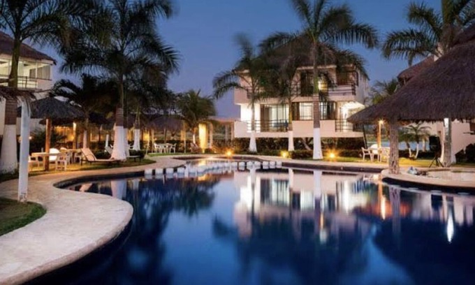 Coyuca de Benítez Hotel | villas playa azul