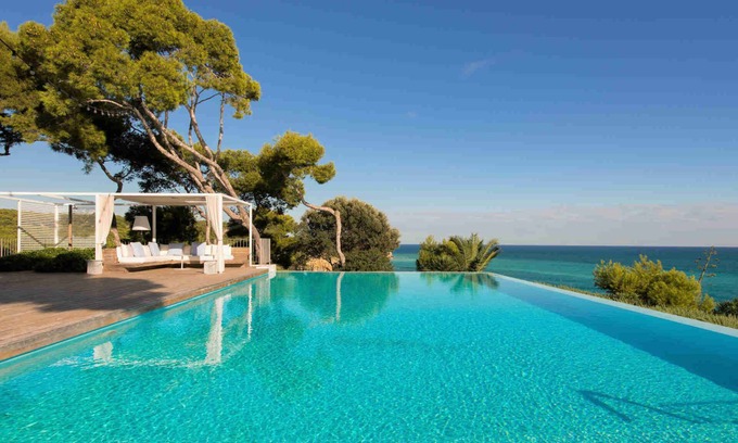 Vilanova I la Geltru Villa | Villas Sitges Casa del Mar. Primera línea/ Vistas by Weekly Villas