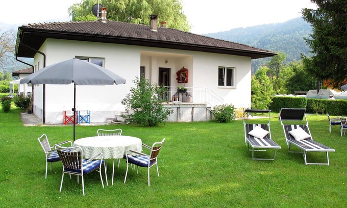 Calceranica al Lago Casa | Villetta ai Pini by Interhome