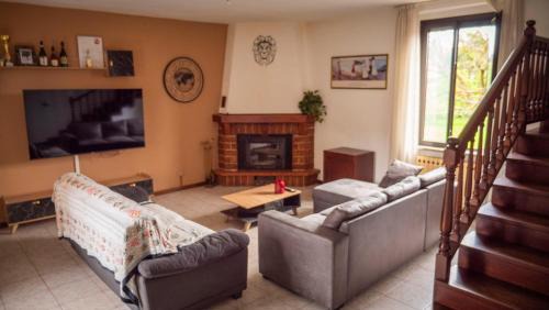Angera Casa | Villetta Indipendente, a 5min dal Lago