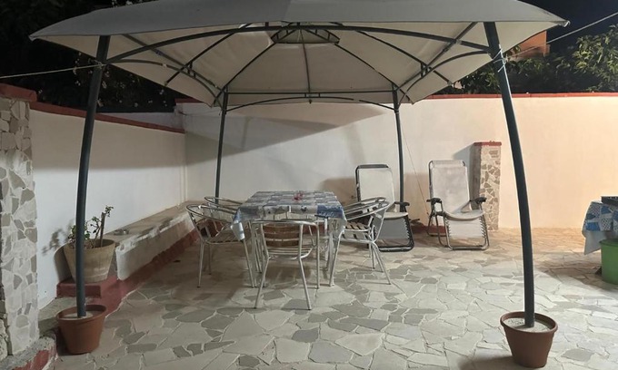 Torre Castiglione Apartamento | Villino Nausika fronte mare - B