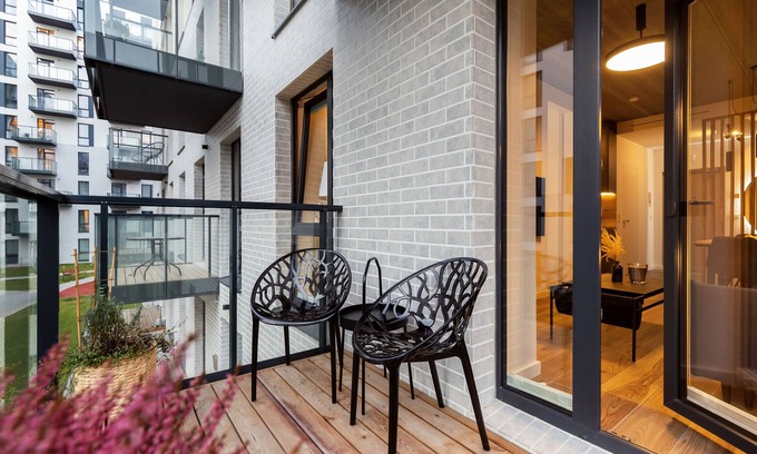 Business District Apartamento | Vilnius Downtown Studio with Free Parking & WiFi - Ideal for Business or Couples
