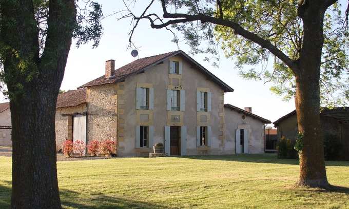 Saussignac Otro | Dordogne Vineyard Farmhouse Near Bergerac En el corazón de las famosas regiones vinícolas