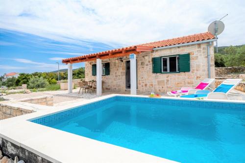 Kneza Casa | Vineyard House & Olive Grove House