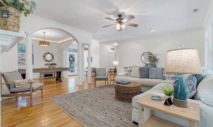Seneca Casa | Vineyard Oasis on Lake Keowee