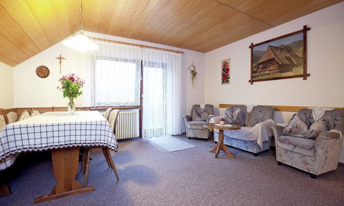 Bad Peterstal-Griesbach Apartamento | Apartamento con vistas al viñedo