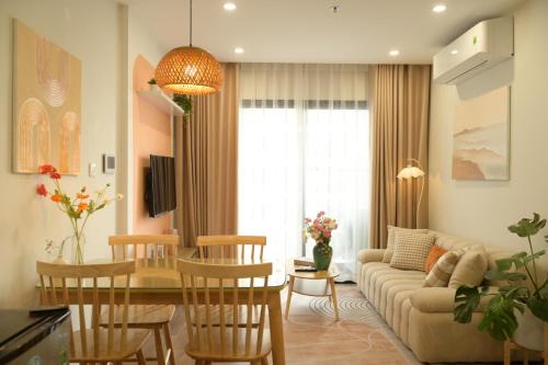 Tu Liem Apartamento | Vinhomes Smart City Rare 1,5BR Apt Best Deal for Long-Term Guests