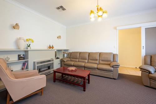 Vale Park Casa | Vintage Charm in Vale Park