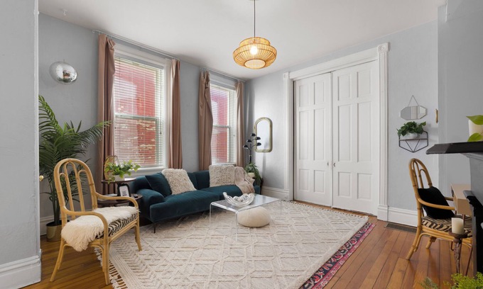 Soulard Apartamento | Vintage Glam by J&J Design