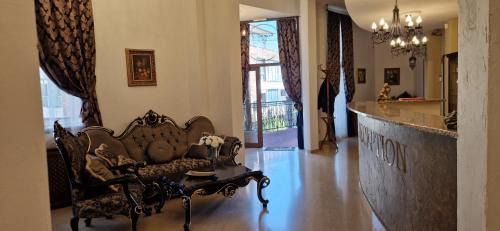 Dragalevtsi Hotel | Vintage H&R St Anna