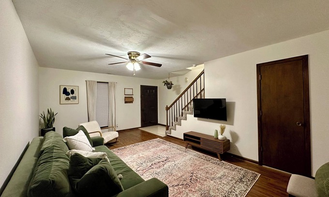 Gallatin Casa | Vintage modern / boho Gallatin townhome!