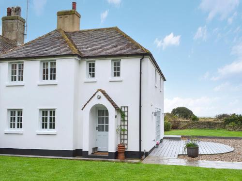 Deal Casa | Violet Cottage