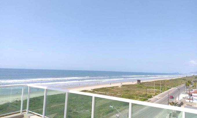 Matinhos Apartamento | VIP Studio Beira Mar prédio com terraço em Matinhos
