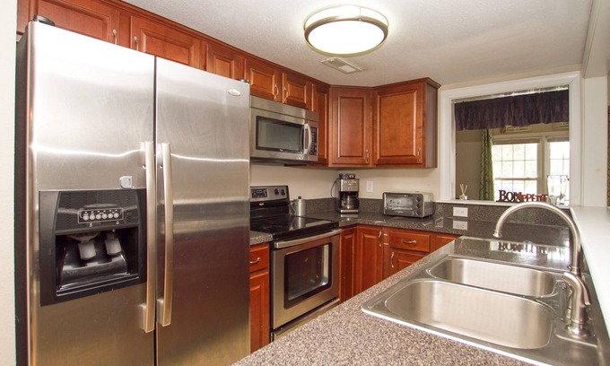 Norfolk - Virginia Beach Casa | Desayuno GRATUITO en la cama + café Starbucks + Wifi KING bed master Suite Alexa habilitado