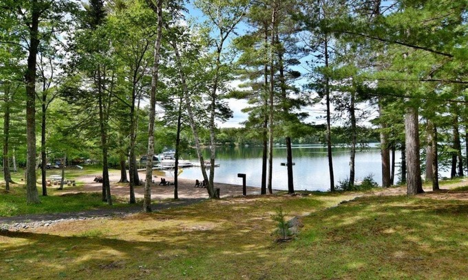 Cable Casa | Virginia Beach Unit #6 on Beautiful Lake Owen in Cable, WI